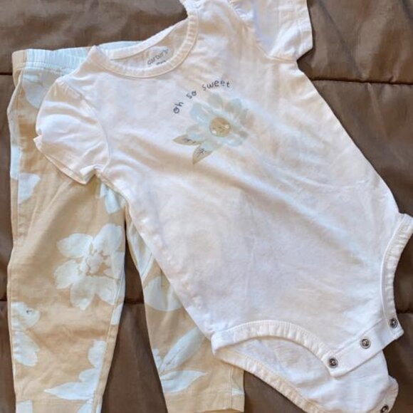 GIRLS 9 MONTH LOT - Picture 2 of 8